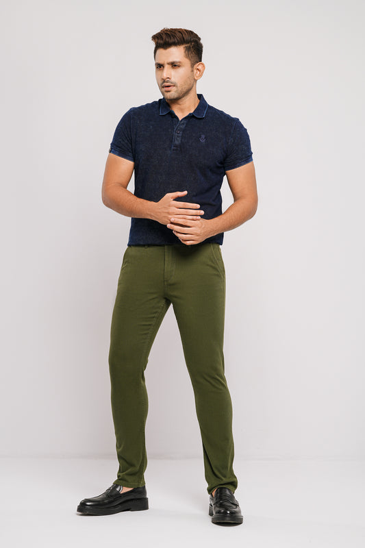 Regular Fit Solid Chinos