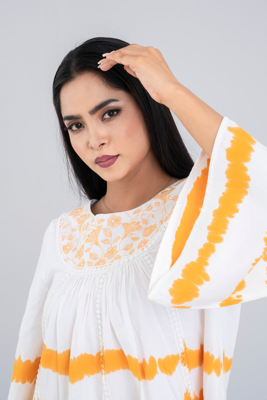 Relaxed Fit Bohemian Floral Embroidered Fashion Top