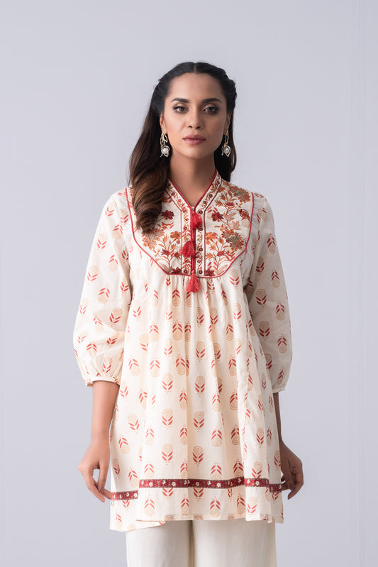 Short-Length Embroidered Relaxed Fit Ethnic Kurti