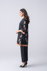 Short-Length Embroidered Relaxed Fit Ethnic Kurti