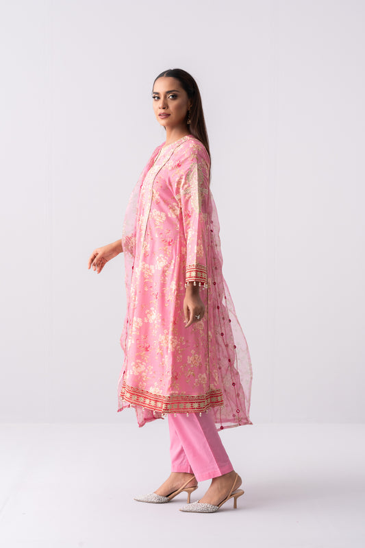 Long-Length Smart Fit Three Piece Lawn with Organza Dupatta