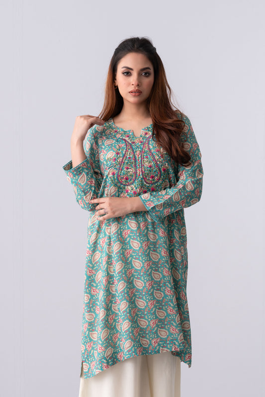 Short-Length Embroidered Smart Fit Ethnic Kurti