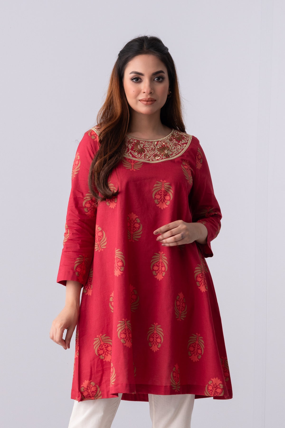 Short-Length Embroidered Smart Fit Ethnic Kurti