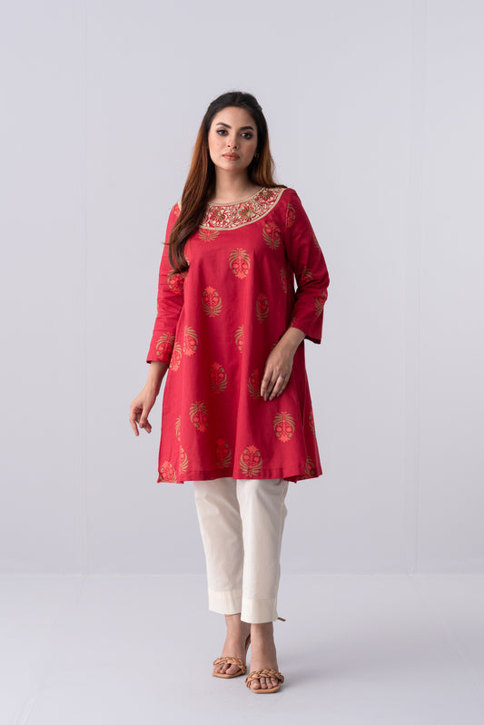 Short-Length Embroidered Smart Fit Ethnic Kurti