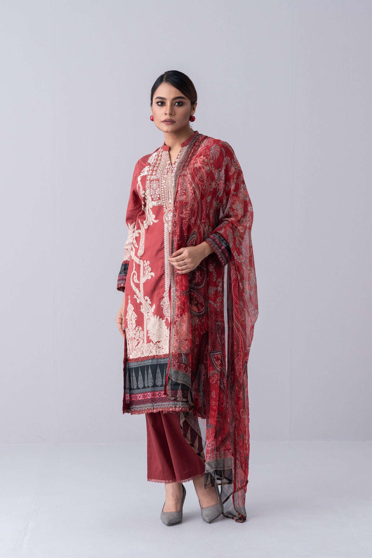 Ready-to-Wear Three Piece Lawn with Chiffon Dupatta