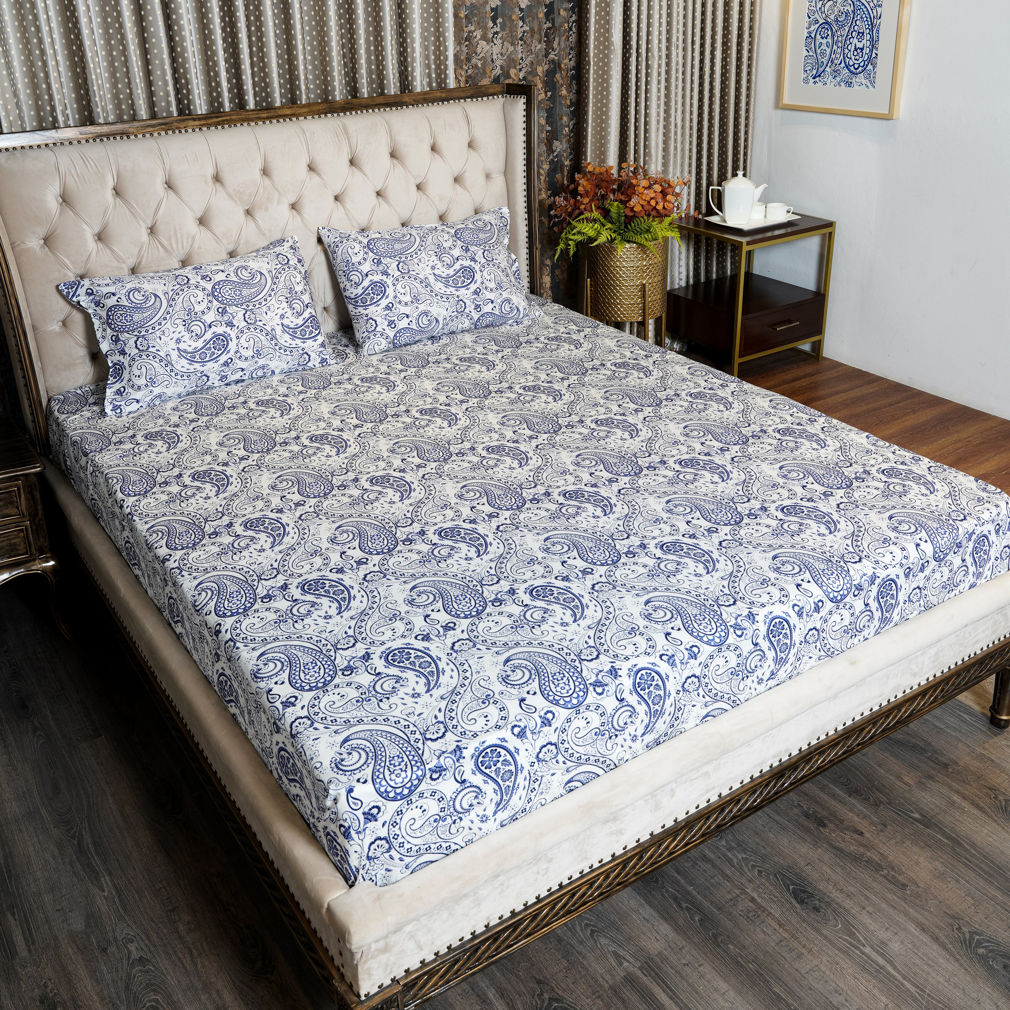 Bed Sheet - White Paisley (Queen Size)
